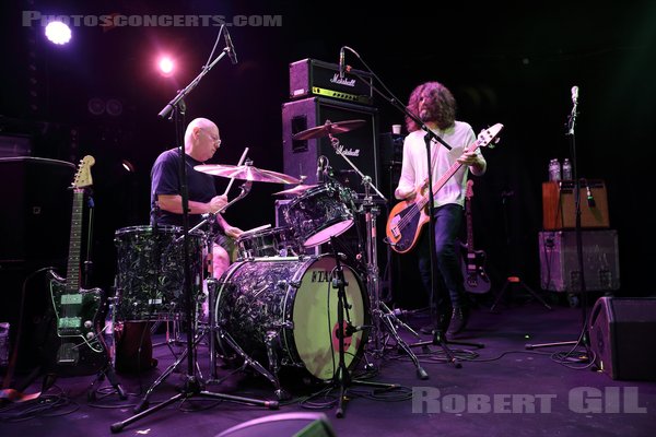 DINOSAUR JR - 2022-10-22 - PARIS - Trabendo - Louis Knox Barlow - Emmett Jefferson Murphy